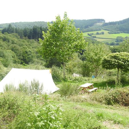 Camping La Foret Du Morvan Larochemillay 外观 照片